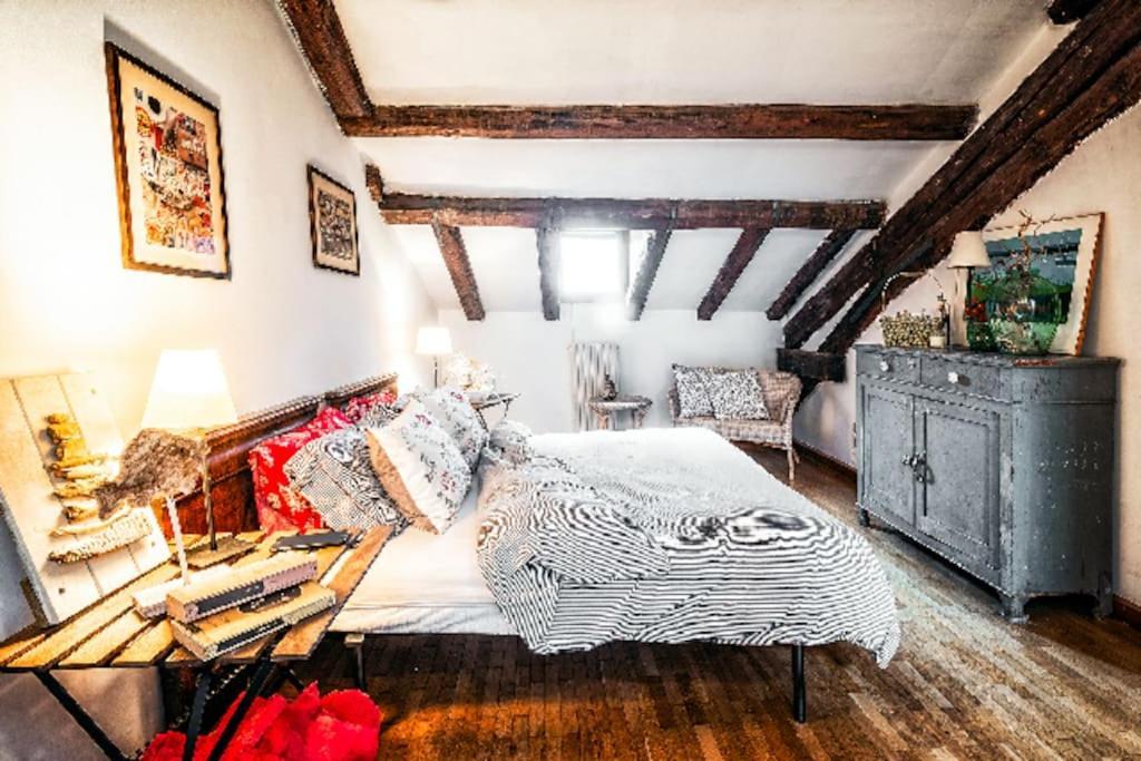Loft Overlooking The Old Town . فيلتري المظهر الخارجي الصورة