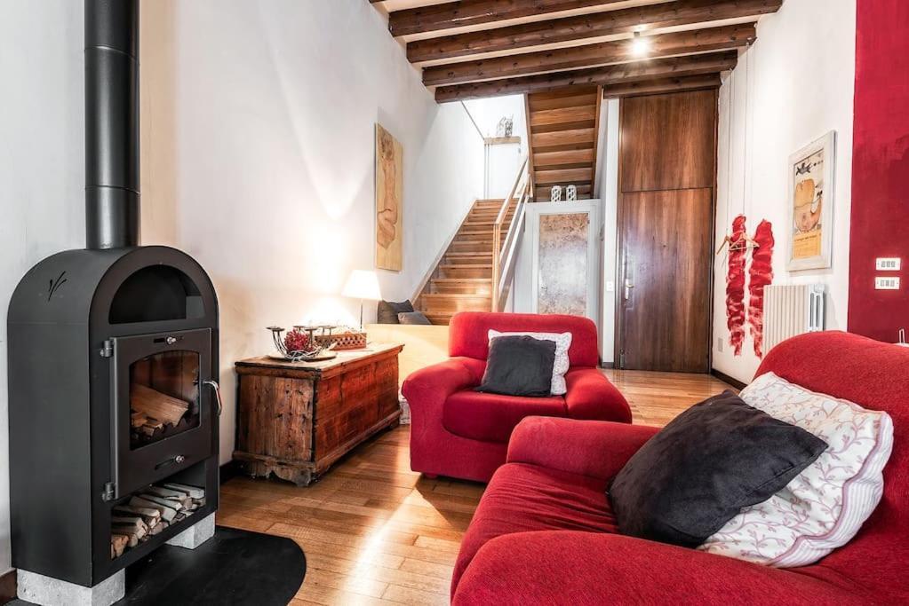 Loft Overlooking The Old Town . فيلتري المظهر الخارجي الصورة