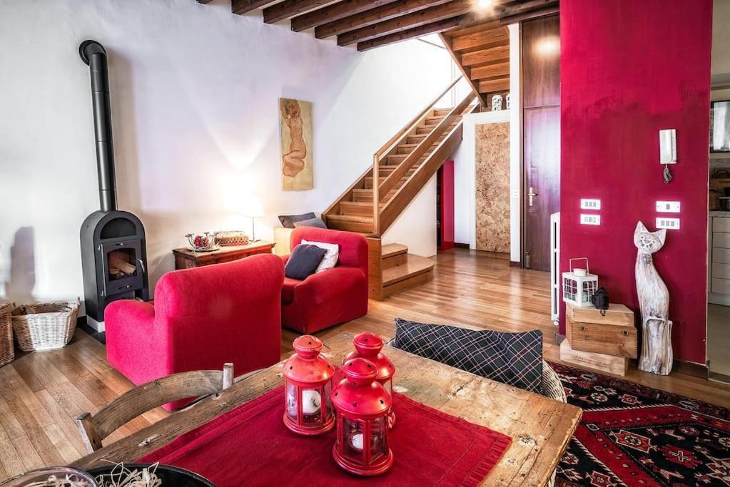 Loft Overlooking The Old Town . فيلتري المظهر الخارجي الصورة